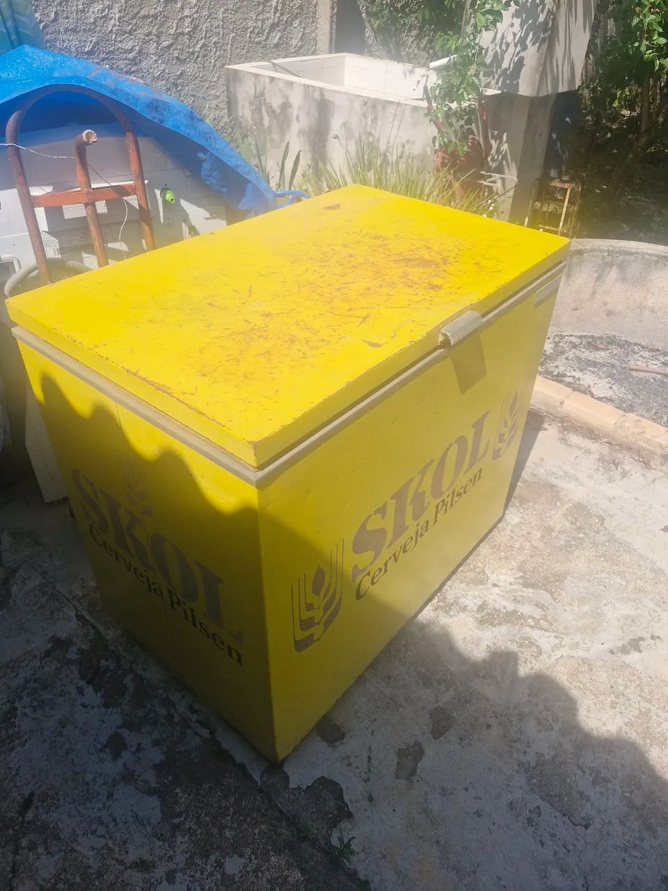 Freezer horizontal Skol 200 litros