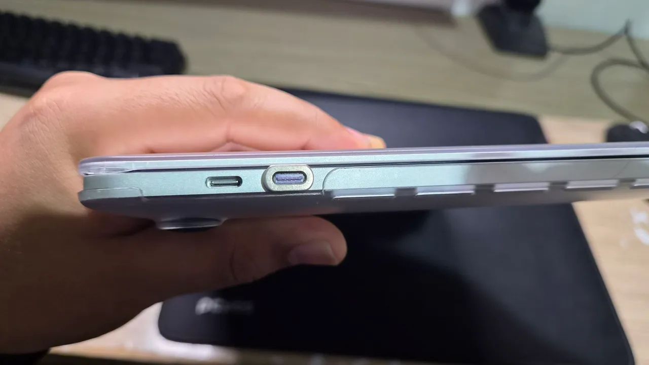 Macbook Pro impecável + Acessórios  - Foto 5