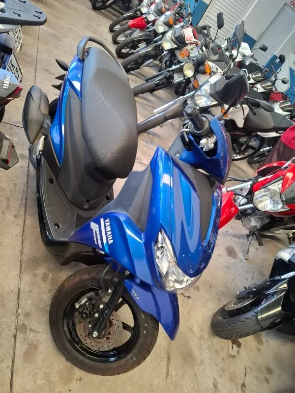 Yamaha Fluo 125 cc 