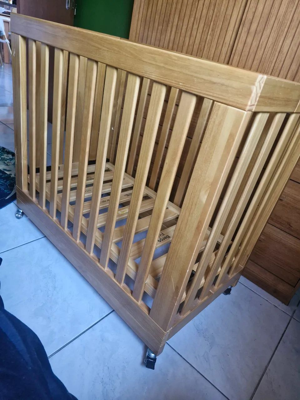 Mini berço de madeira - Foto 5