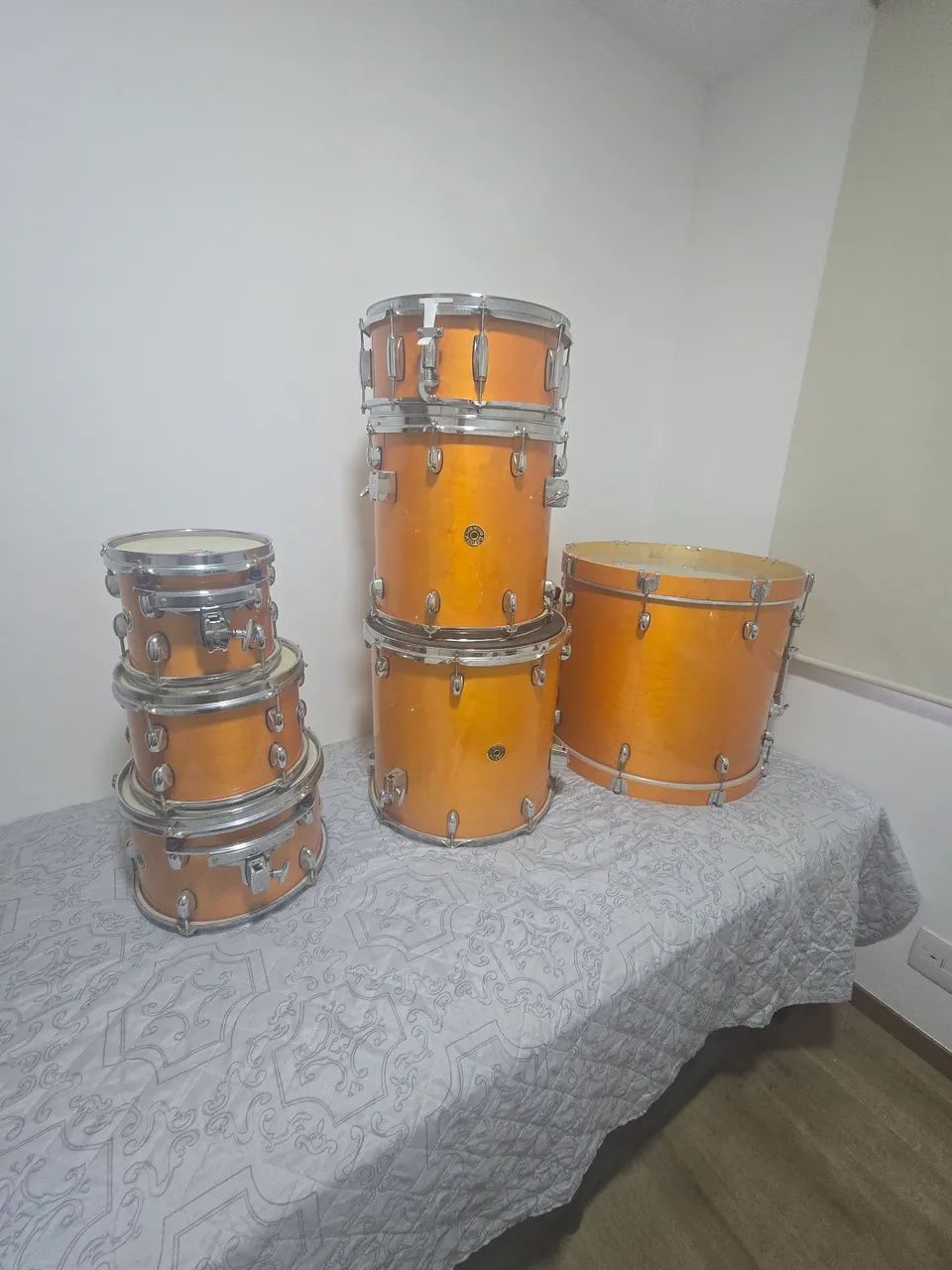 Bateria Gretsch Calina Maple - excelente estado - com pratos - Foto 4