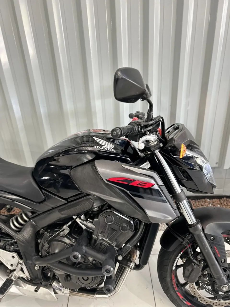 HONDA CB 650F 2019 - Foto 3