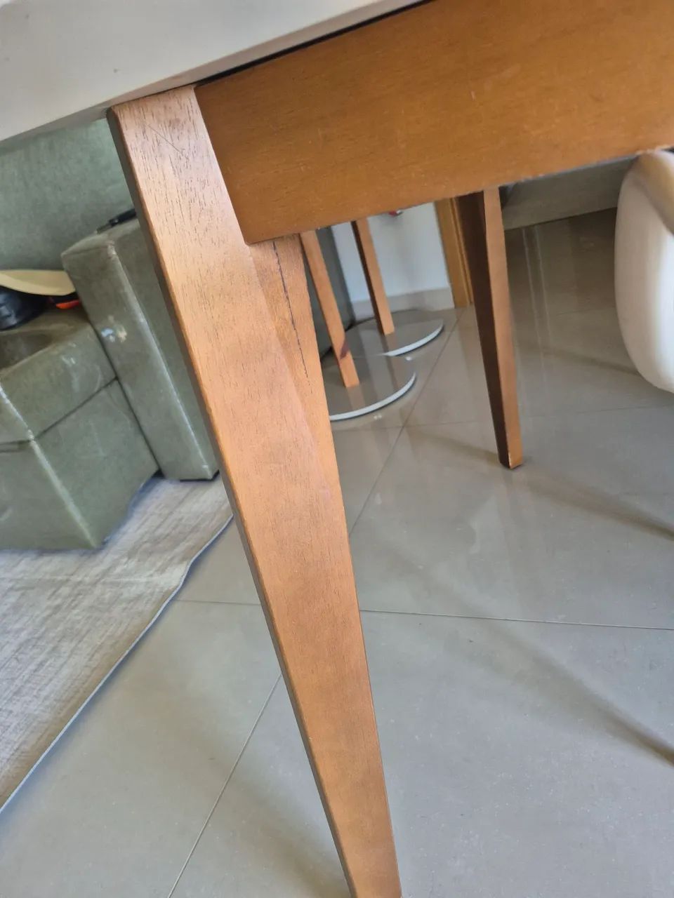 Mesa Laqueada com vidro - Sem cadeiras - Foto 3