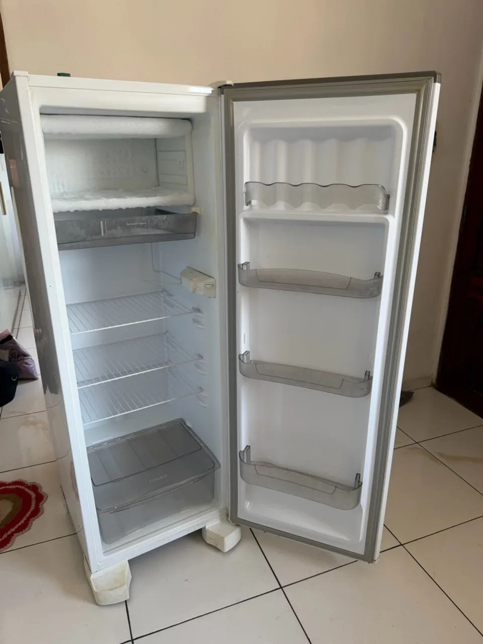 Geladeira esmaltec