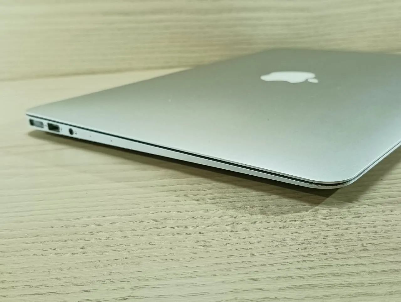 MacBook Air 2017 - Intel Core i5, 8GB RAM e SSD 256GB + Office