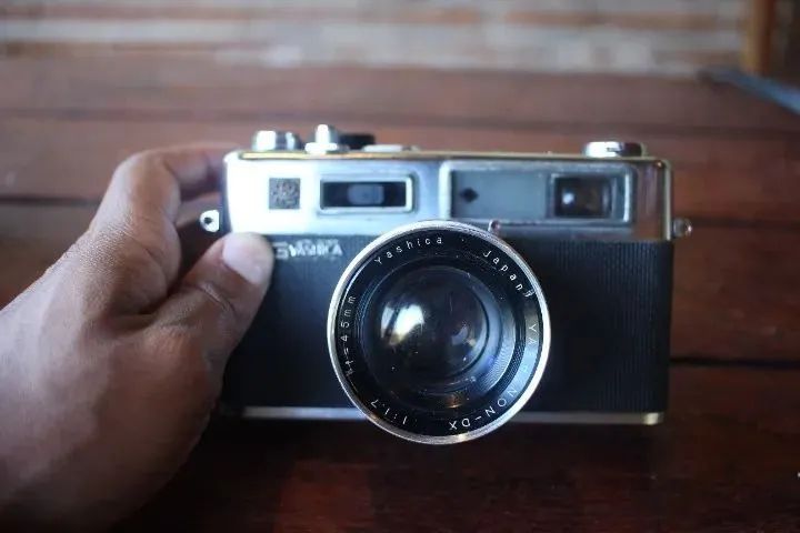 Yashica Electro 35 -  Muito Conservada - Foto 4