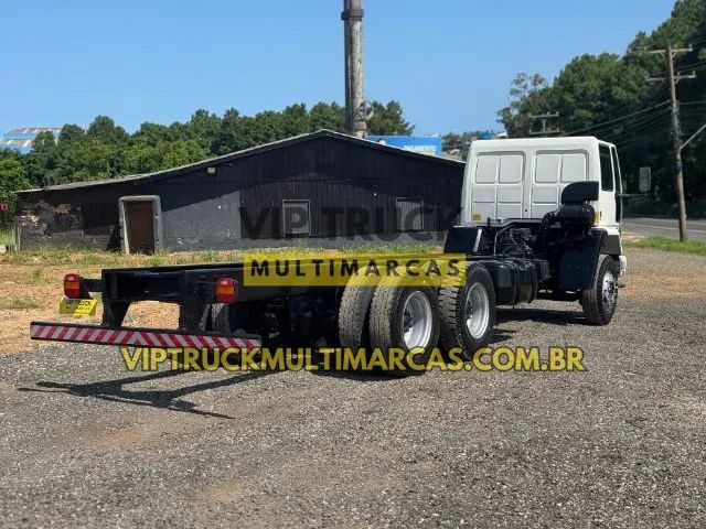 Ford Cargo 2628 Traçado 6x4 - Foto 5