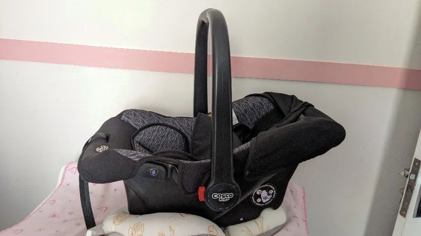 Carrinho de bebe + bebe conforto