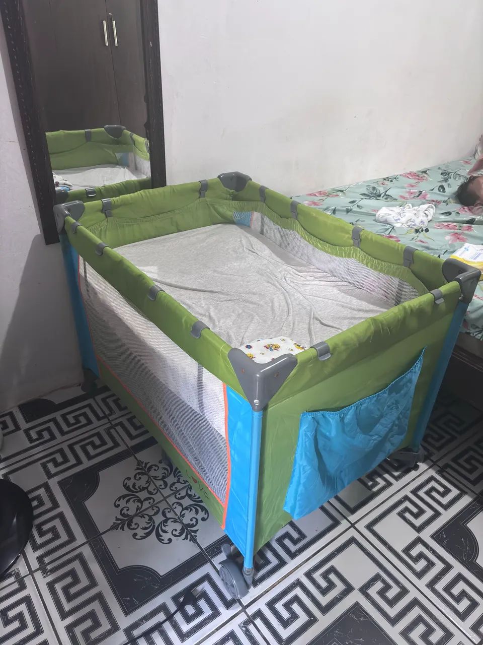 Vende-se berço infantil