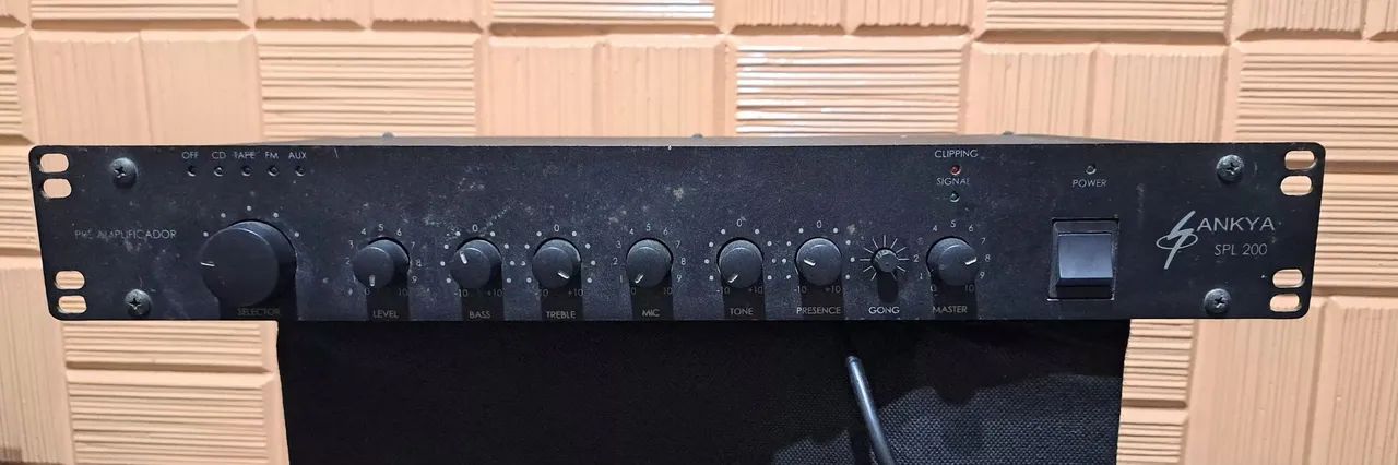 Amplificador 70V modelo: SANKYA