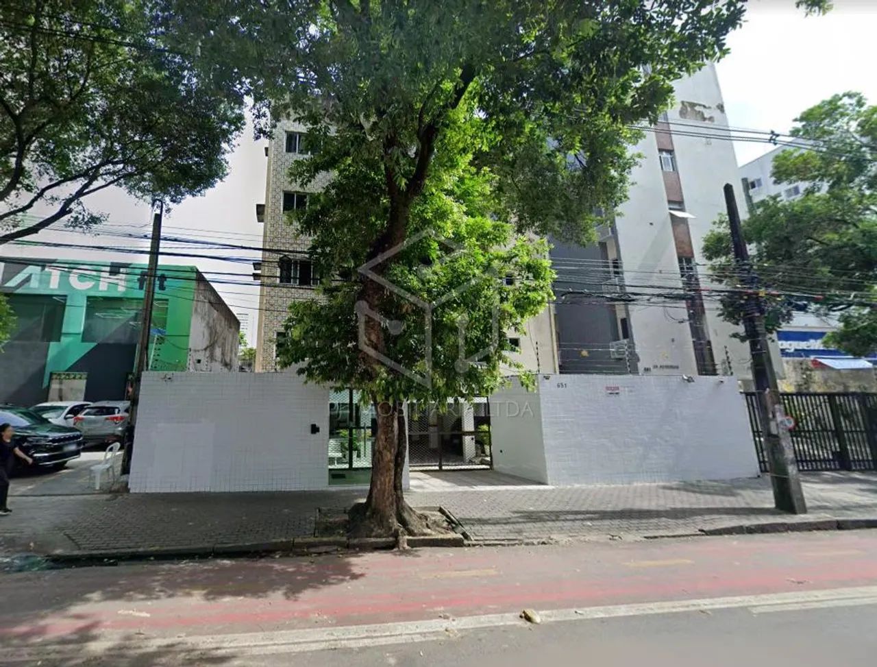 APARTAMENTO COM 3 QUARTOS NAS GRAÇAS
