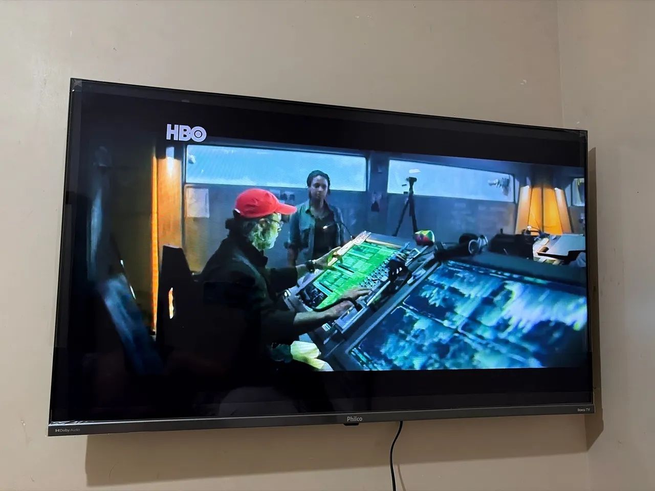 Vendo TV 43 polegadas 