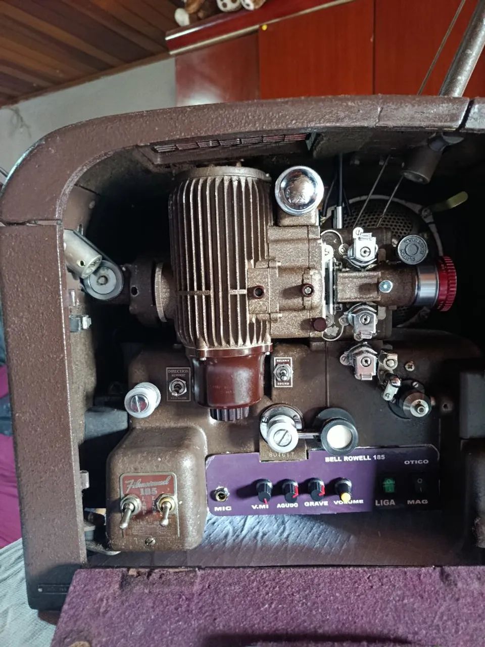 Projetor 16mm bell howell  - Foto 4