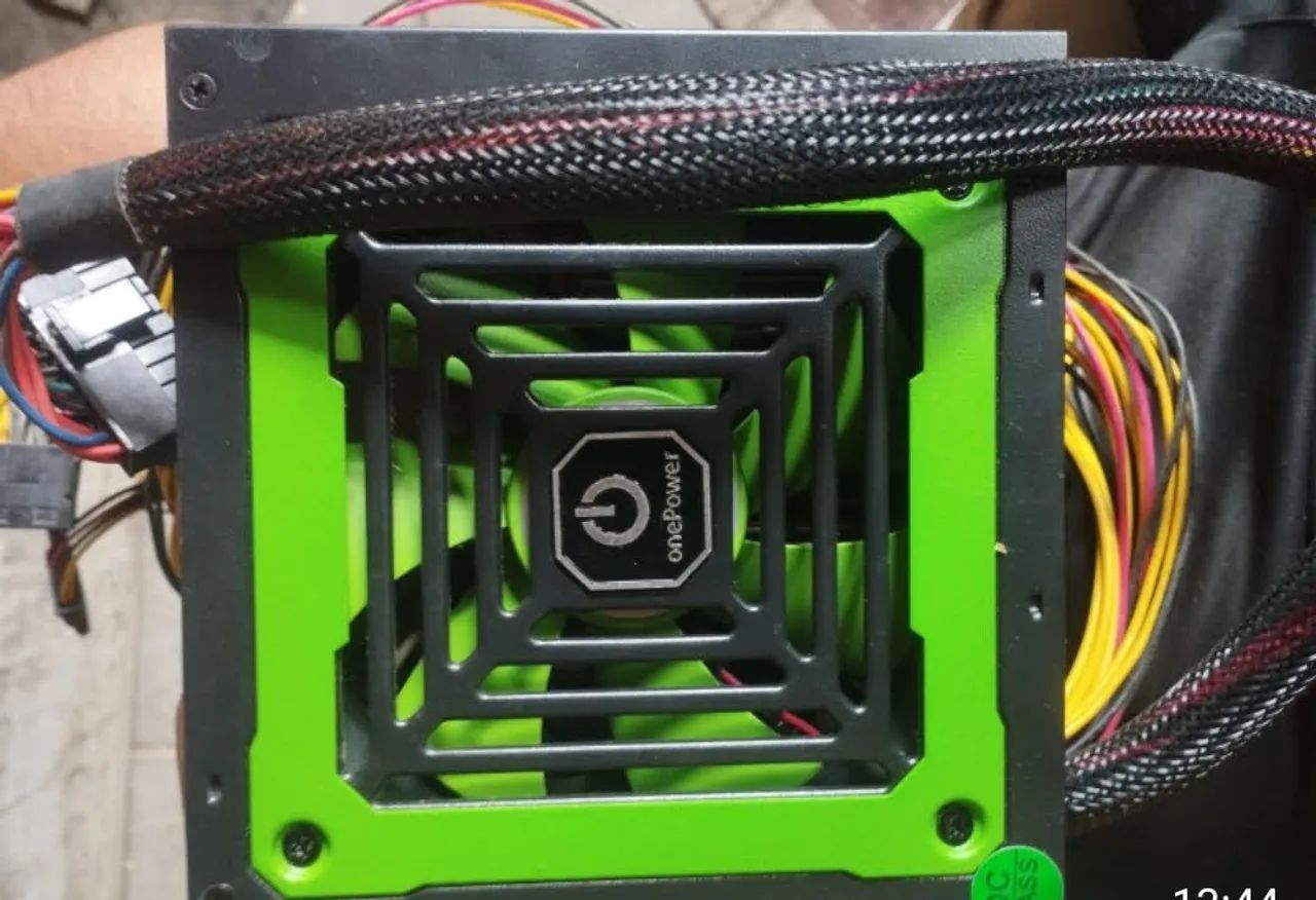 Fonte Onepower 600w novo $120 - Foto 3