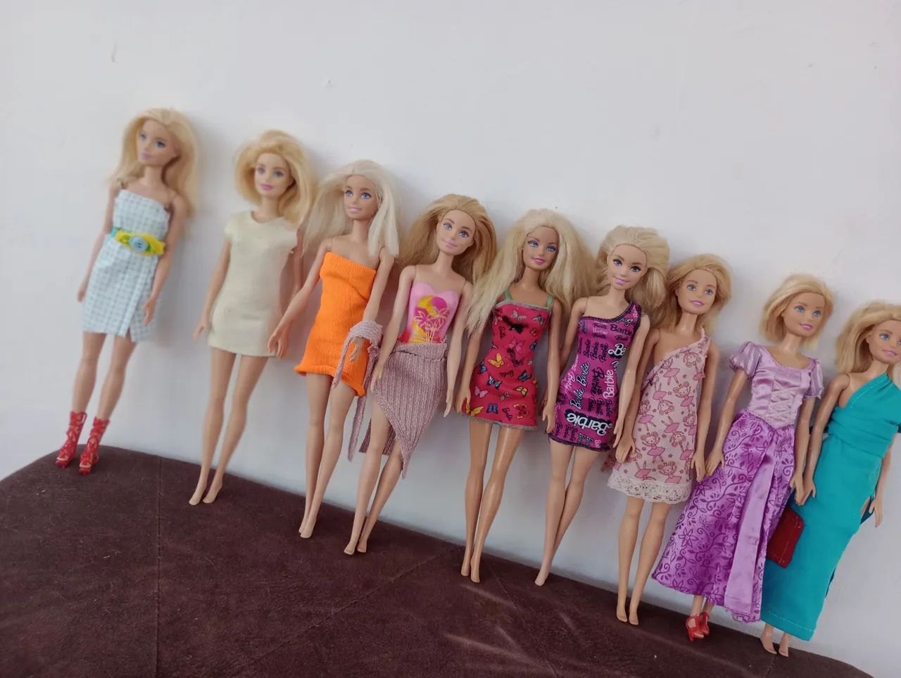 Barbies originais lote de 9 bonecas - Foto 2