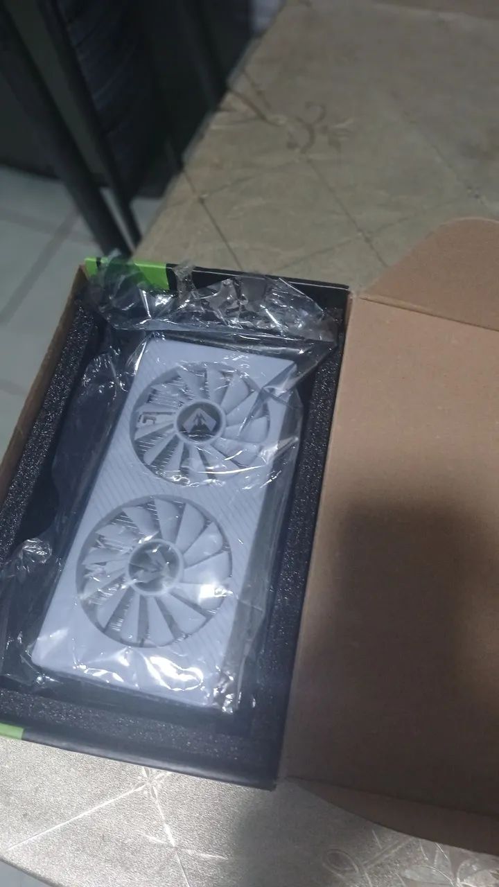Rx580 8gb gddr6 com de feito que nao sei dizer oque é - Foto 4
