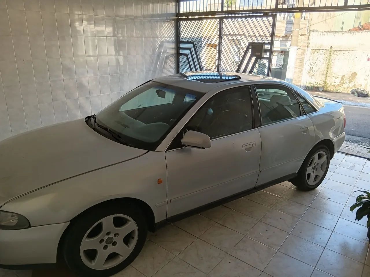 Audi A4 1.8 Mec. 1997 - Foto 5