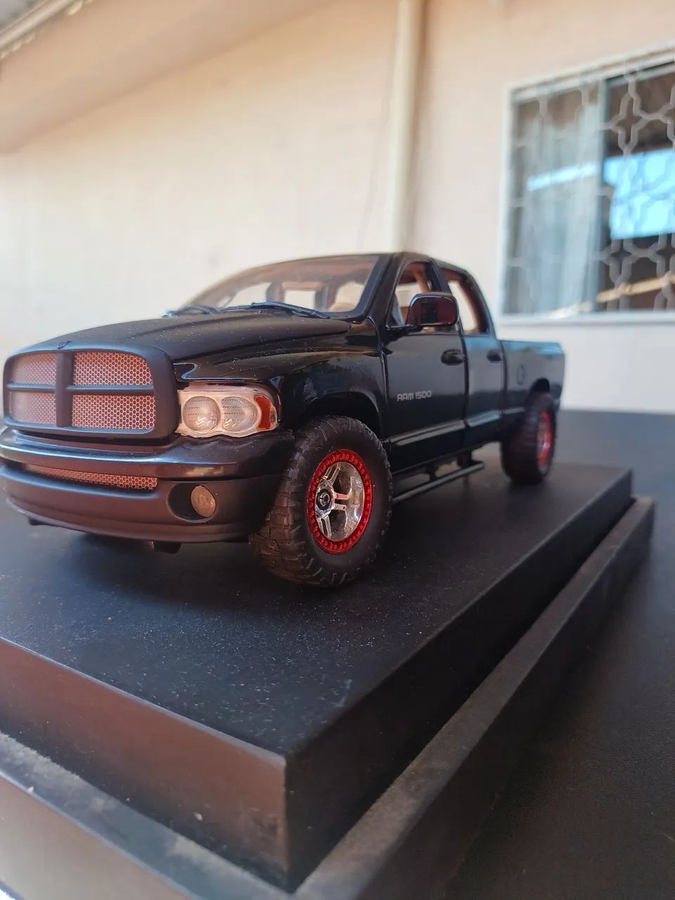Coleção caminhonete ram 1500 1:18 - Foto 5