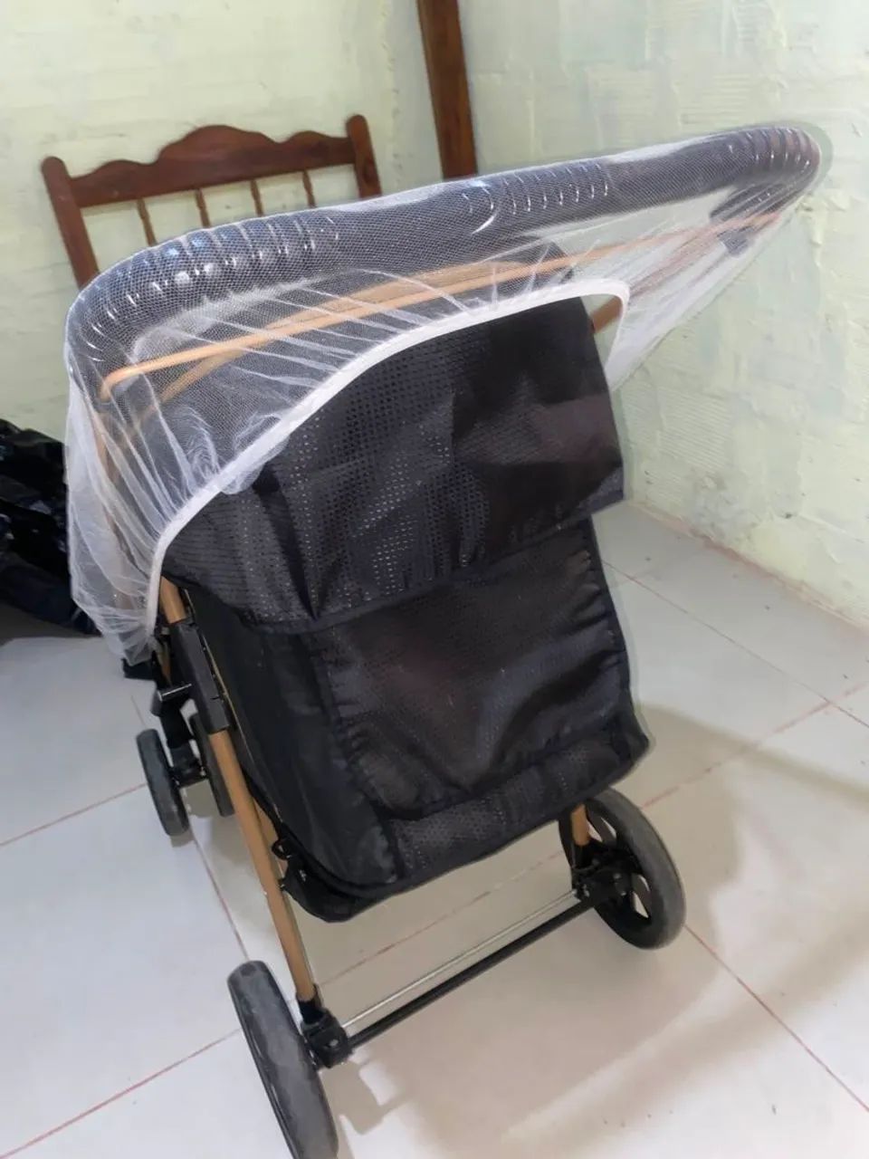 Vende se carrinho de bebê 