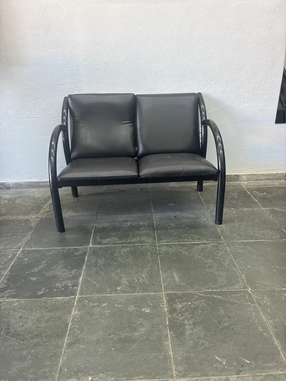 sofá dois lugares