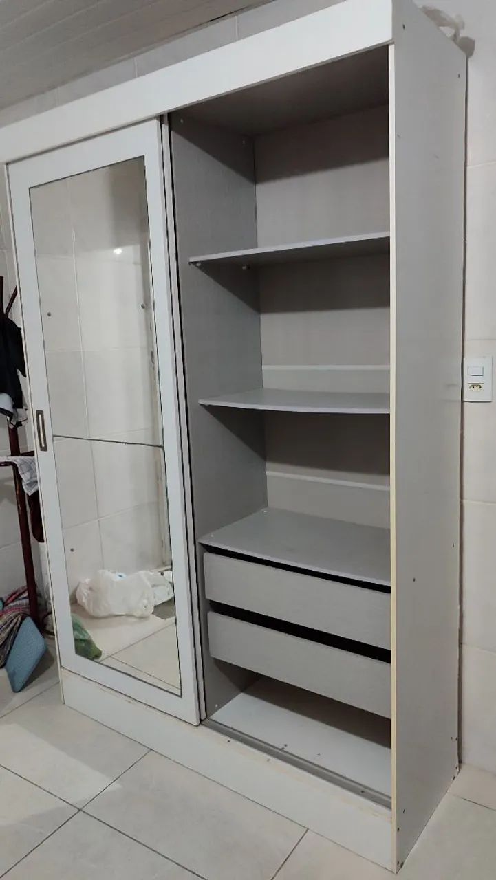 Guarda roupa de solteiro com espelho na porta - Foto 4