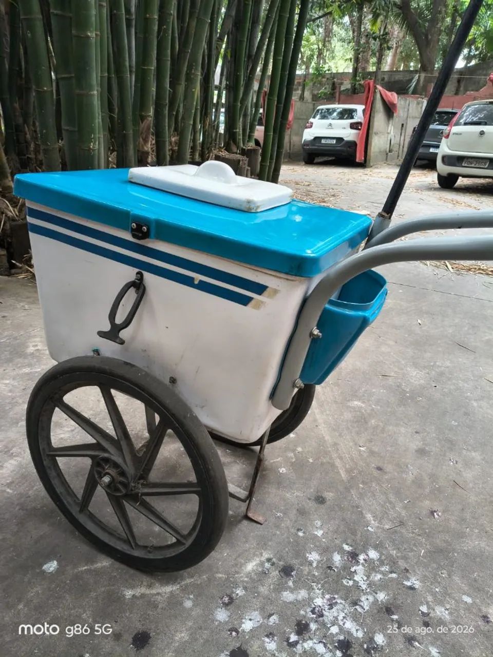 Vendo carrinho de picolé semi novo  - Foto 3