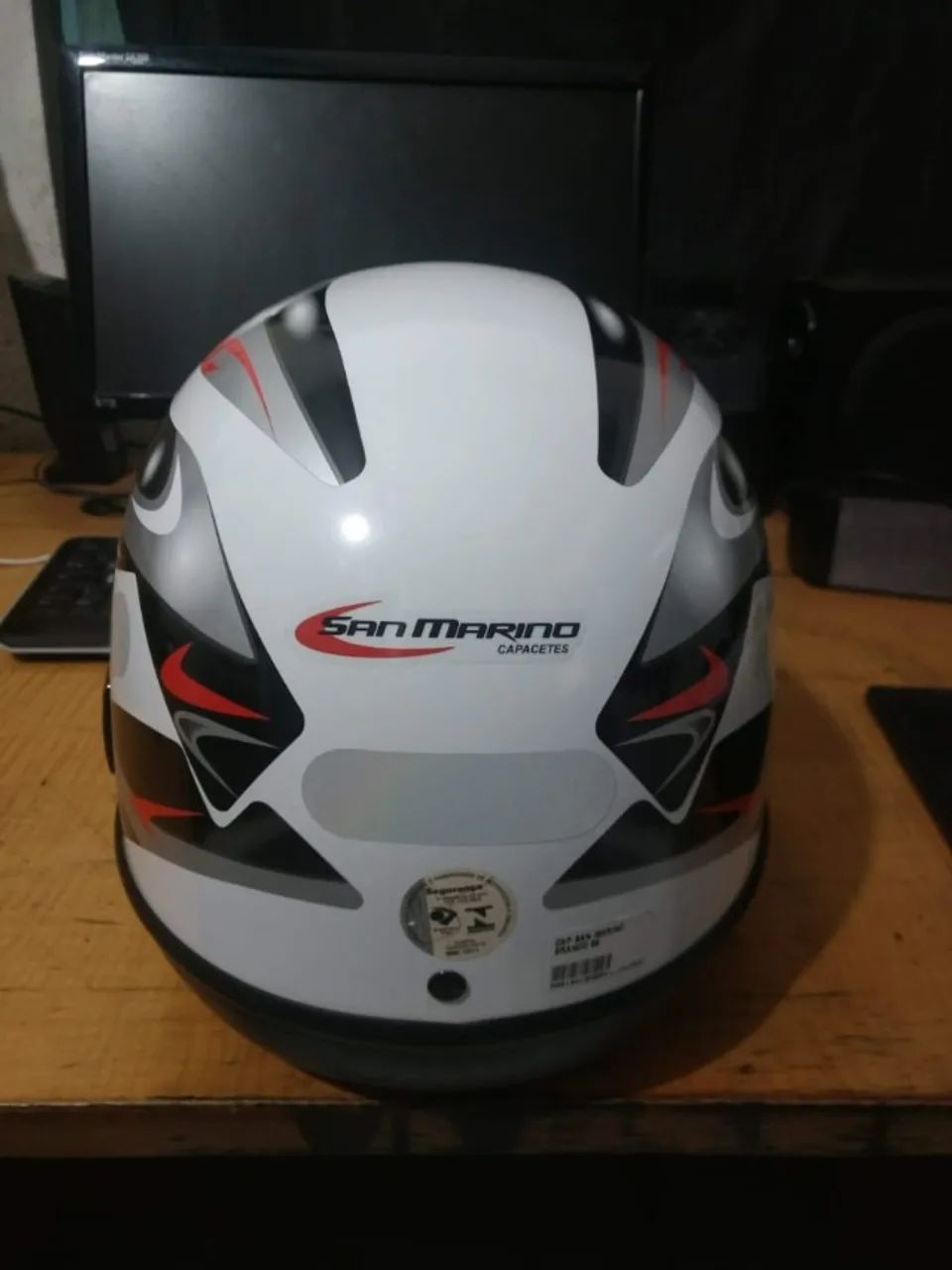 Capacete Masculino Feminino San Marino Branco Automático Taurus - Foto 4