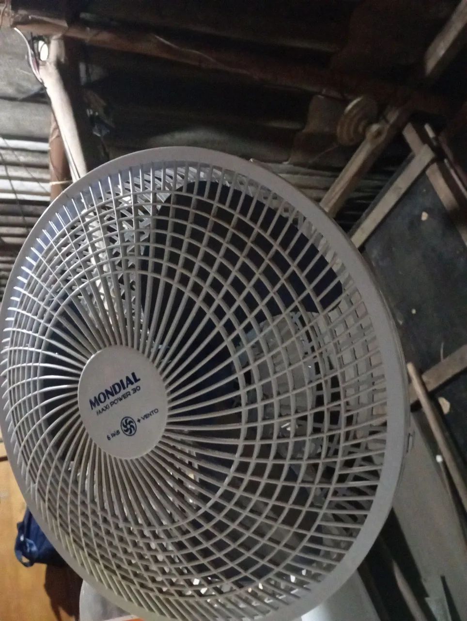 Vendo ventilador bom estado 