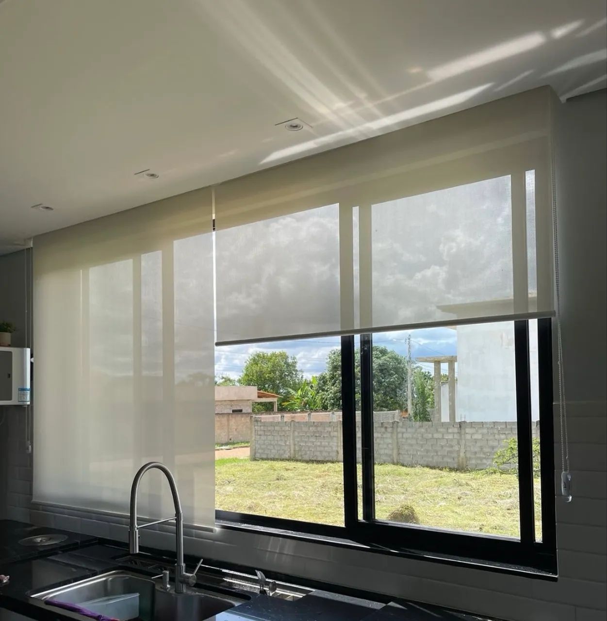 Cortinas e Persianas Sob Medida - Foto 4
