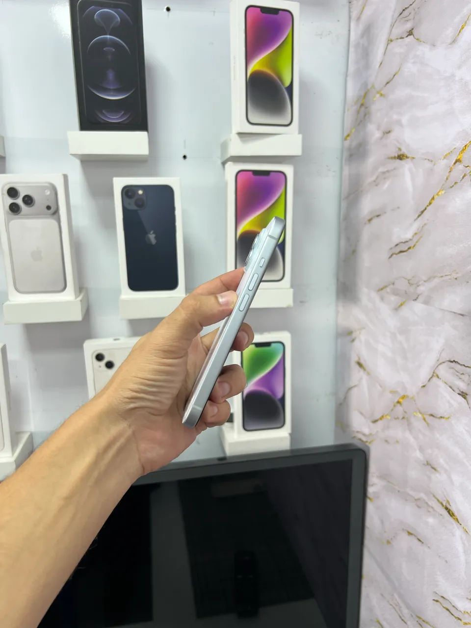 IPhone 15 - 128GB ( Azul ) original  - Foto 2