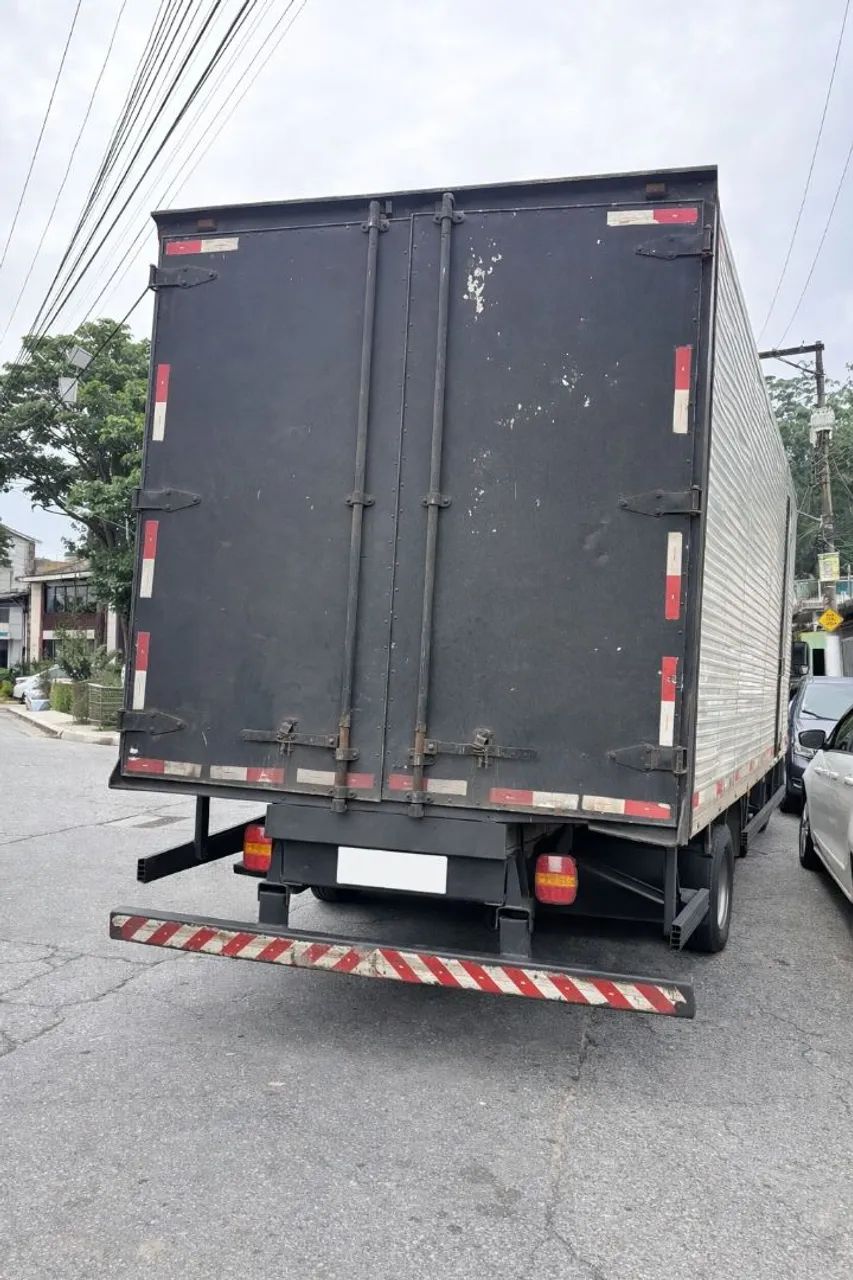 Ford Cargo 815E 2011 - Foto 5