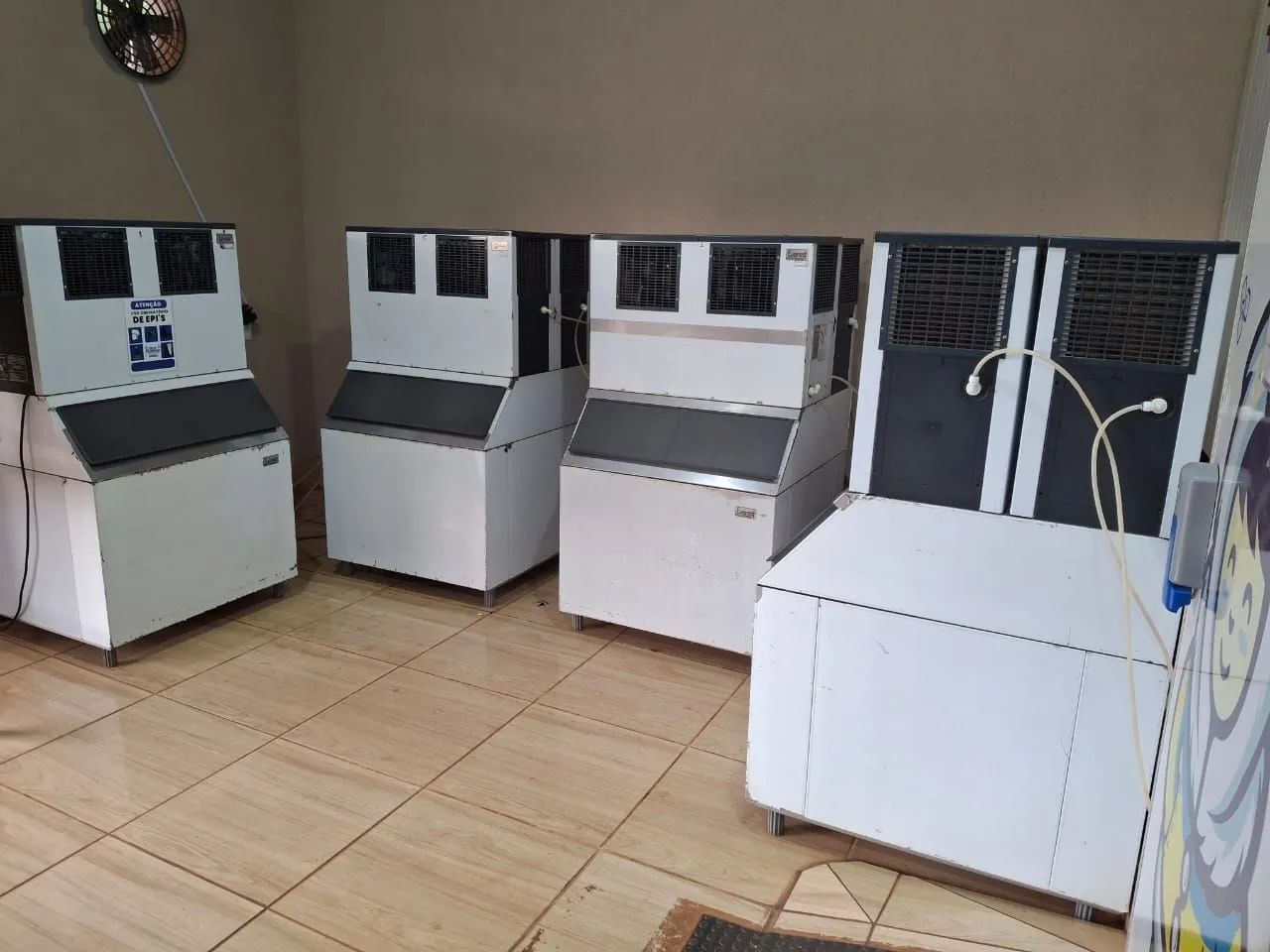Máquinas de gelo 
