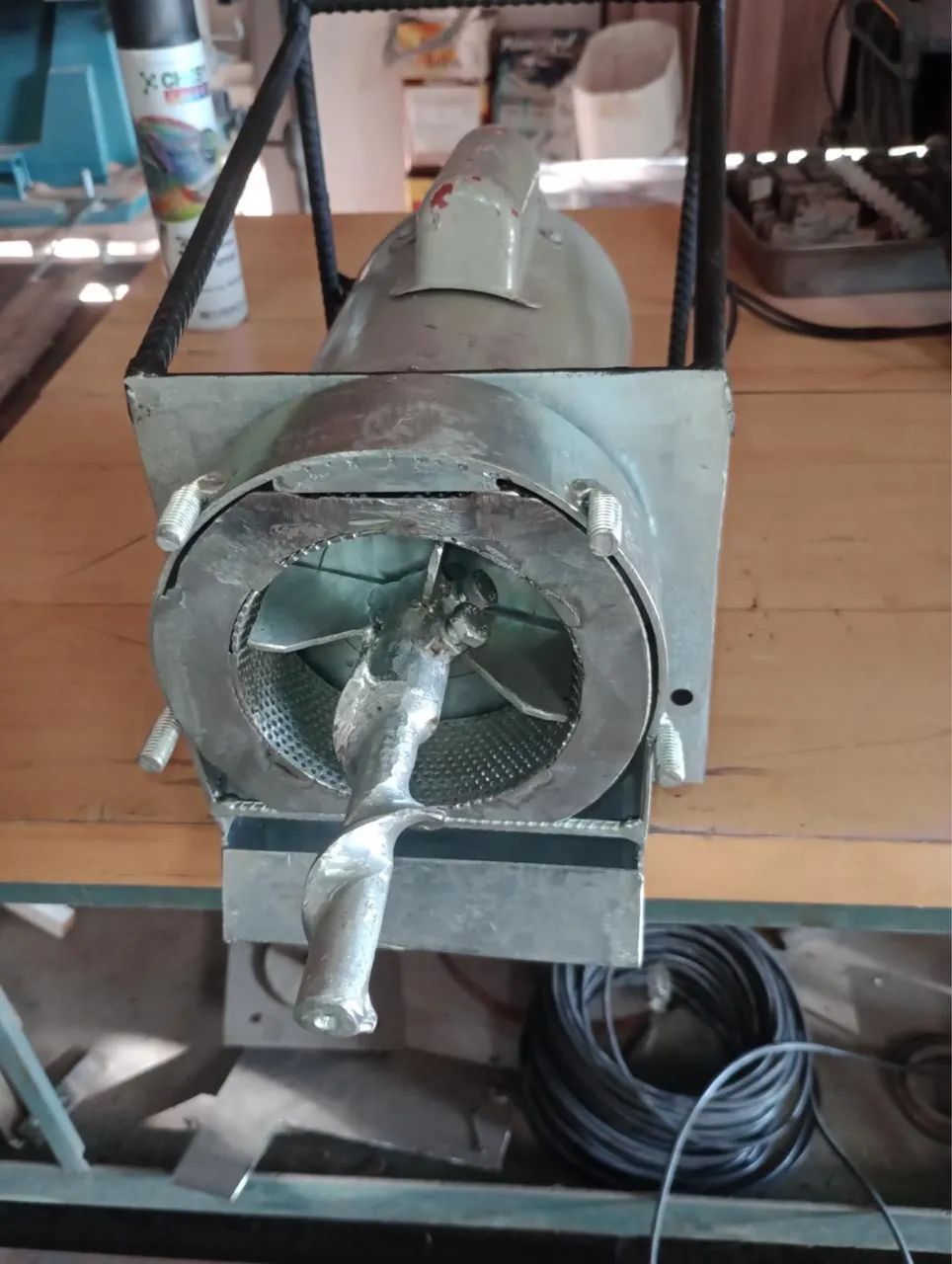 Máquina de moer milho e feijão, $2.000,00$ - Foto 2