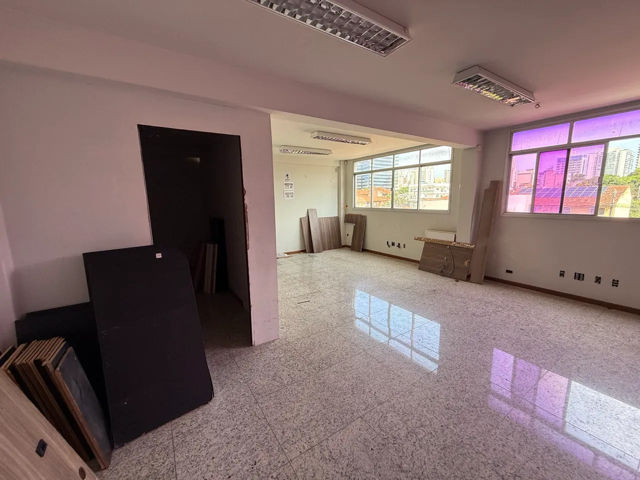 Aluga se andar inteiro com 340 m2 - Foto 2