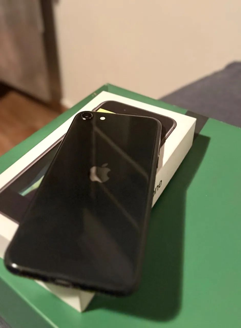 iPhone SE 2 Geração 2020 - 64gb - Celulares e Smartphones - Cidade