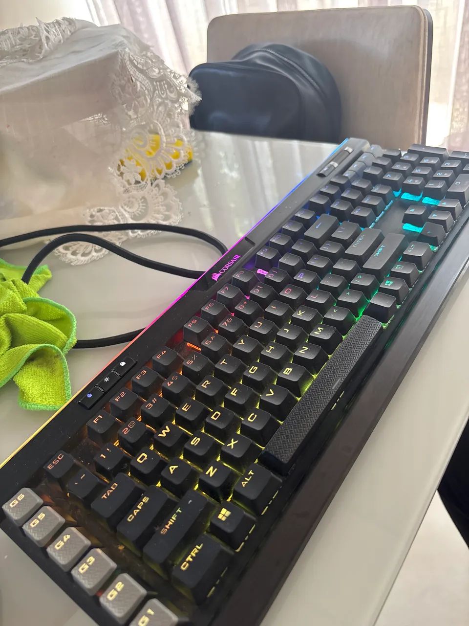 Teclado mecânico profissional corsair k95 platinum  - Foto 2