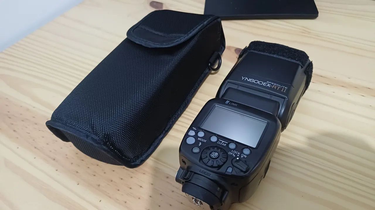 Kit Iluminação Yongnuo: Flash YN600EX-RT II + Rádio Transmissor YN-E3-RT - Foto 3