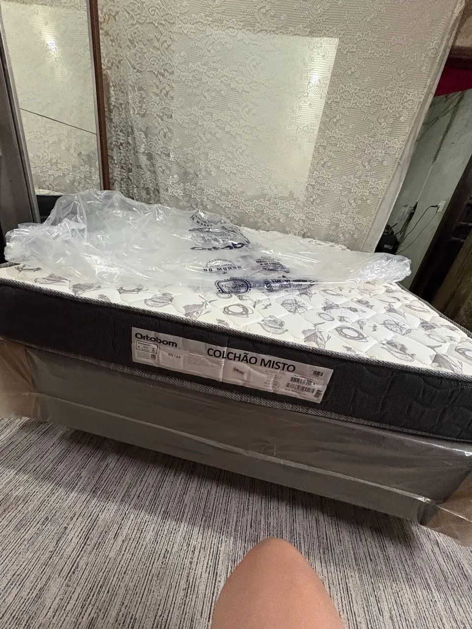 Cama de casal com box em suede  - Foto 5