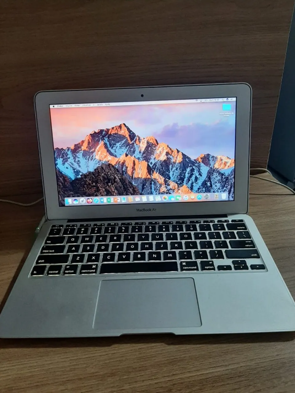MacBook Air 11inch 2015年 4GB 128GB Macbook Air (11-inch, Early 2015) | MercadoLivre