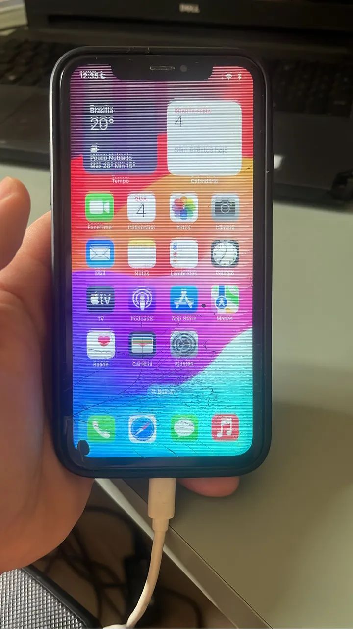 iPhone XR tela trincada - troco em Android
