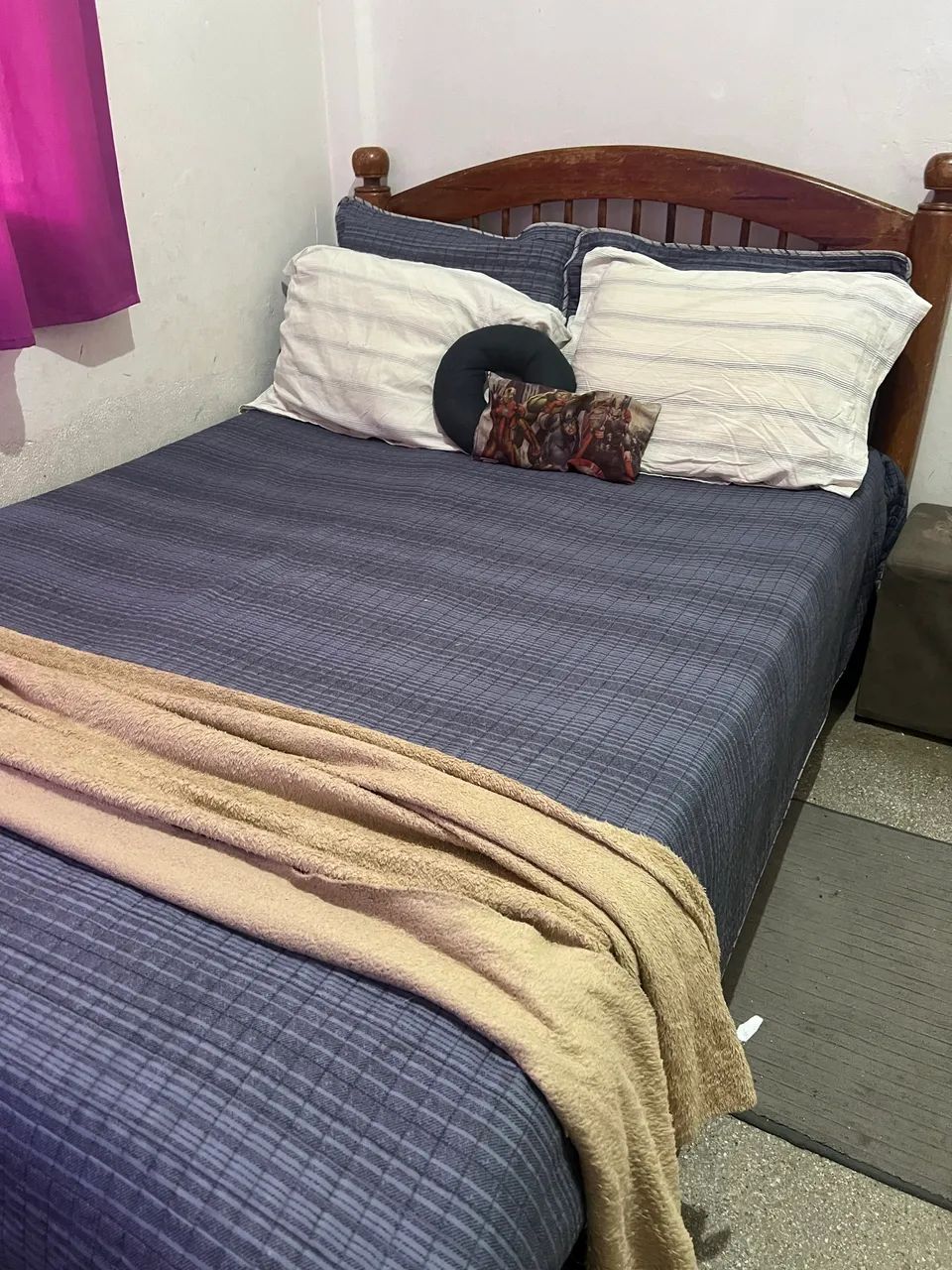 Cama casal de Madeira 