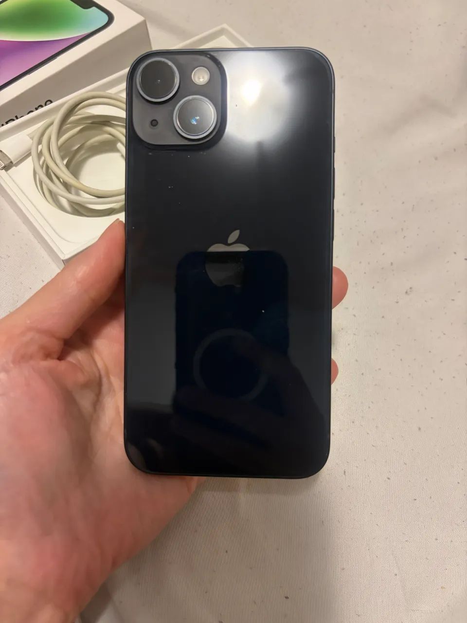 iPhone 14 muito novo