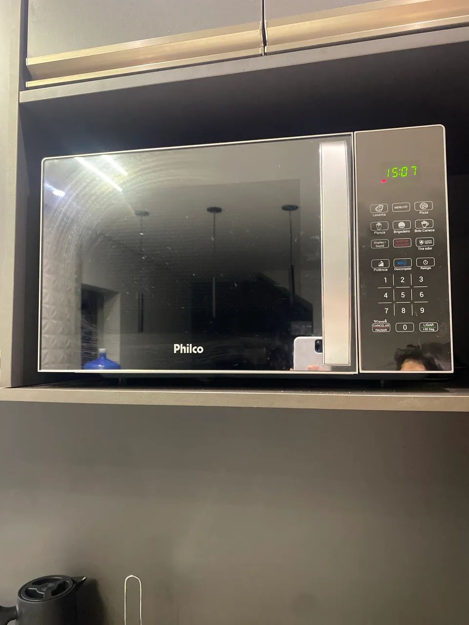 Microondas 25 litros. 