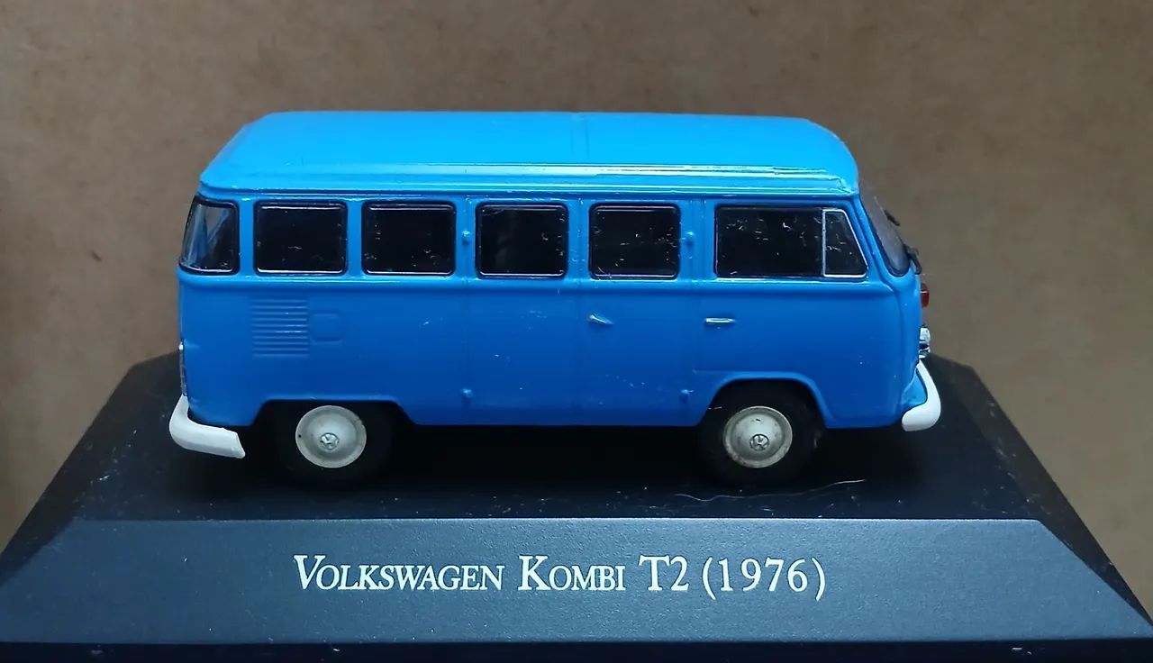 Miniatura VW Kombi T2 1976