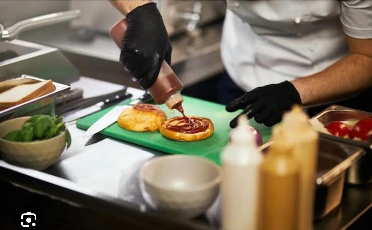 Auxiliar de cozinha