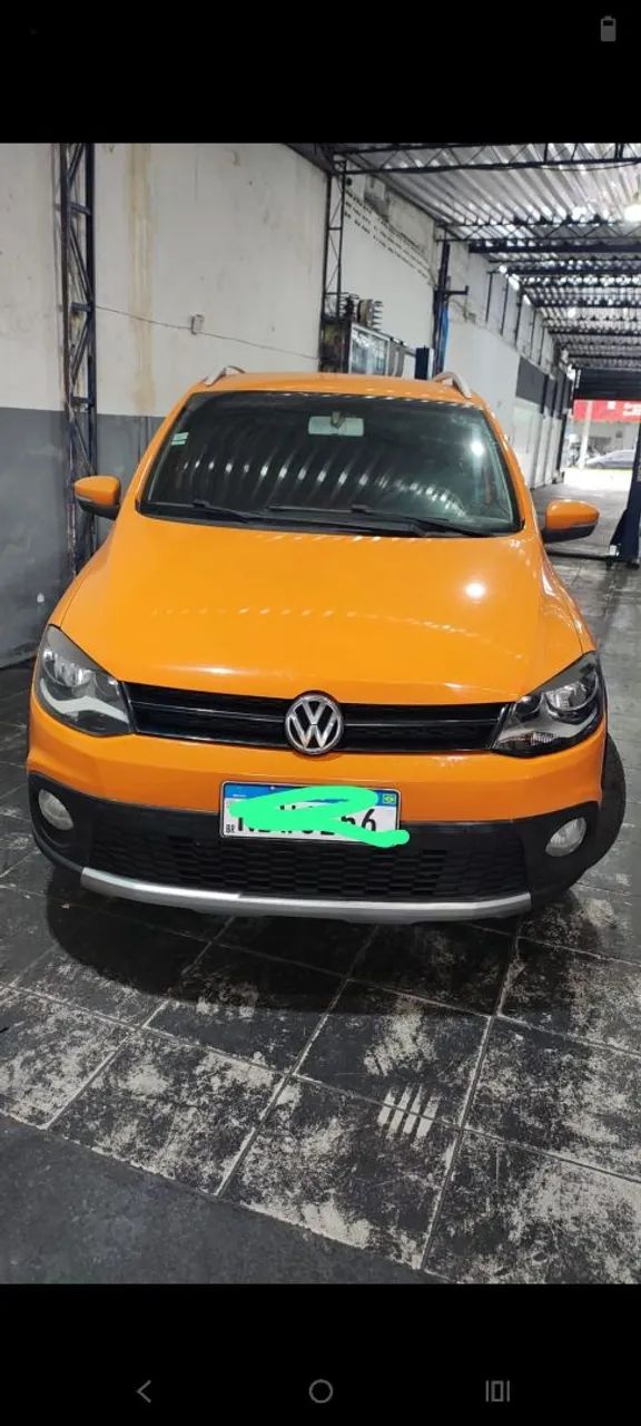 Volkswagen Crossfox CROSSFOX 1.6 Mi Total Flex 8V 5p 2013