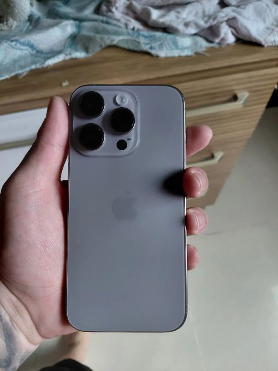 VENDO IPHONE 15 PRO - Foto 2