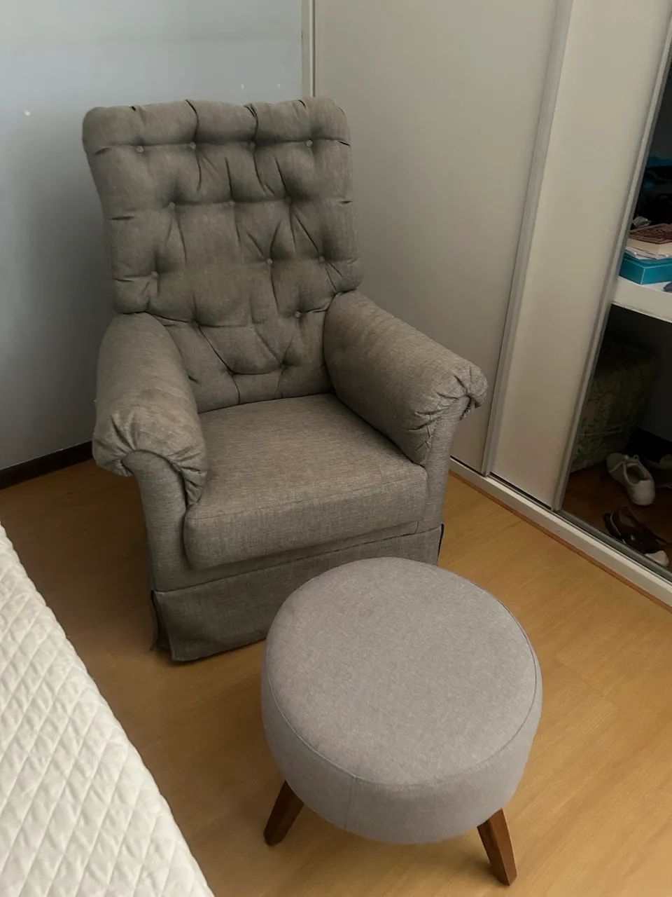 Poltrona de balanço com puf  - Foto 5
