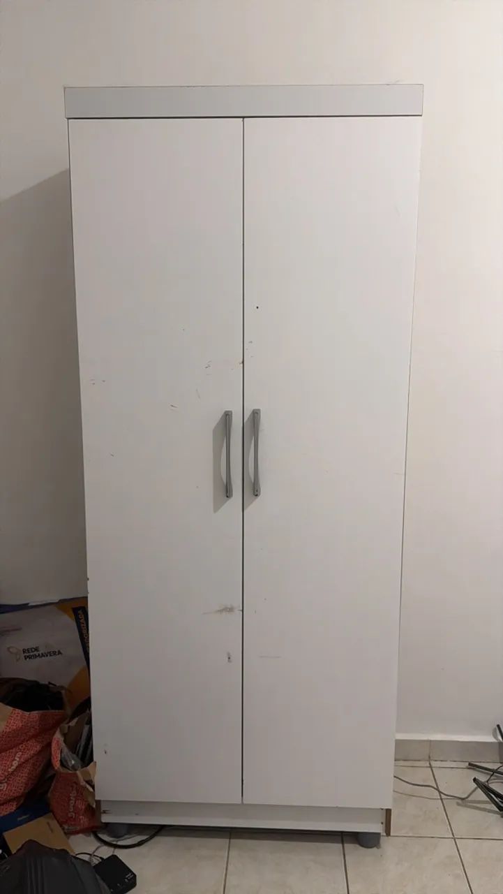 Vendo armário multiuso 