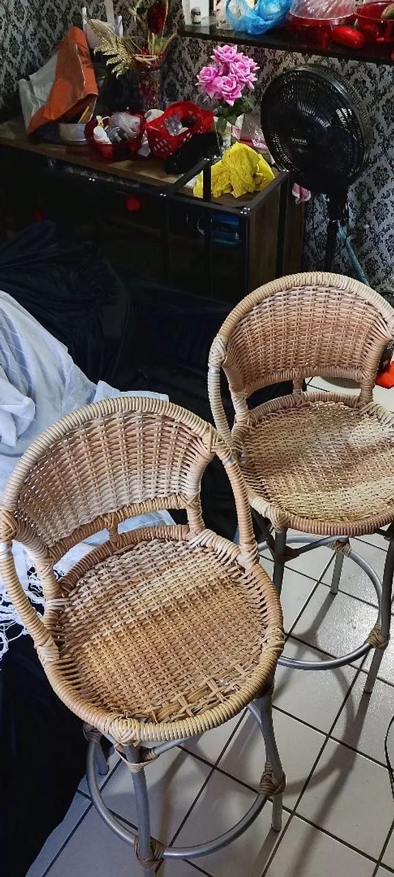 Vendo Par de Banquetas, excelente estado. - Foto 2